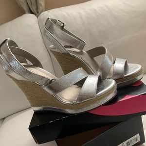 Metallic silver wedges brand new